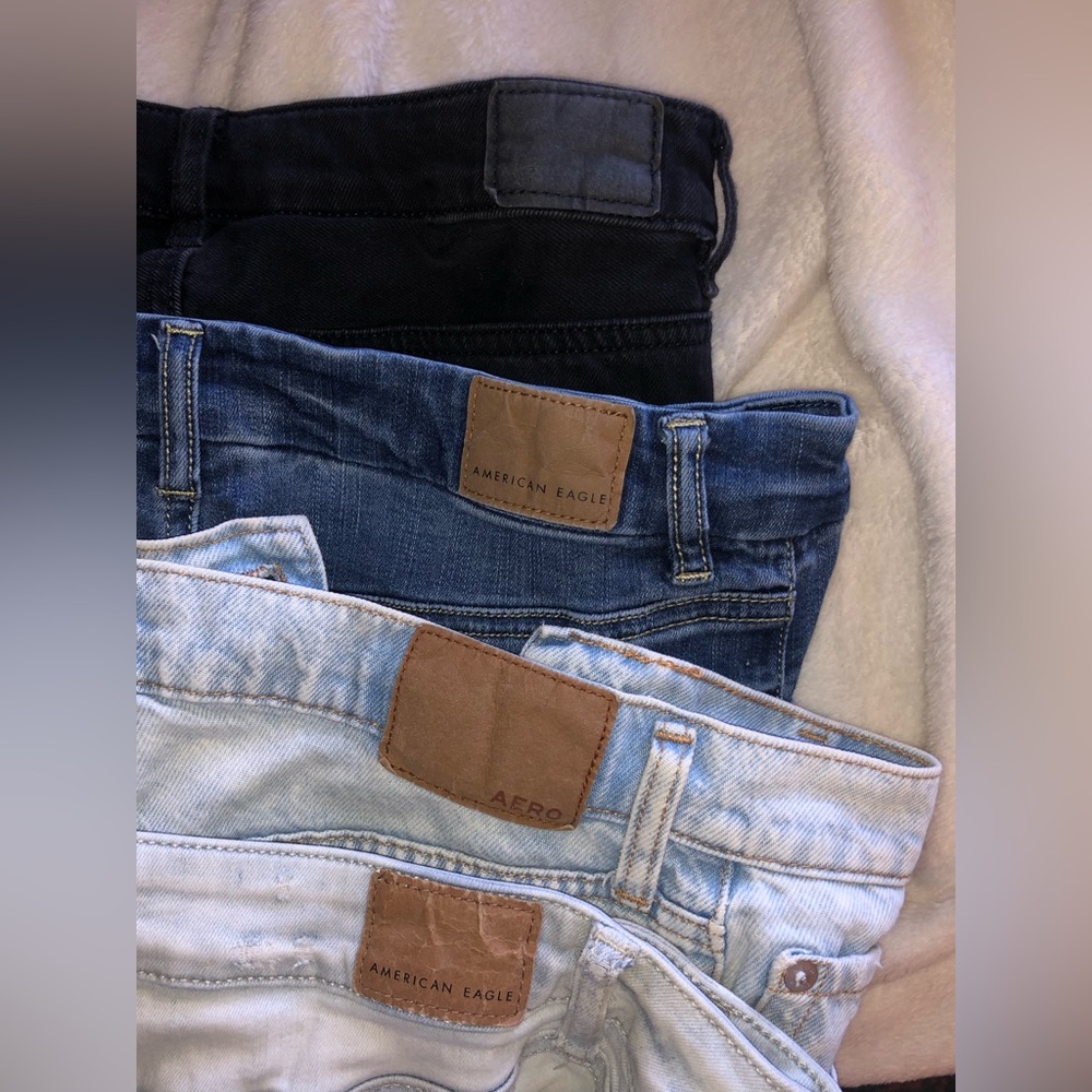 SELLING JEANS FOR CHEAP! :)
